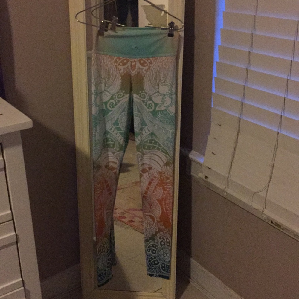 Arthletic Gorg spring leggings!